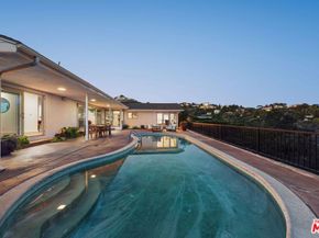 968 Kenfield Avenue, Los Angeles CA 90049