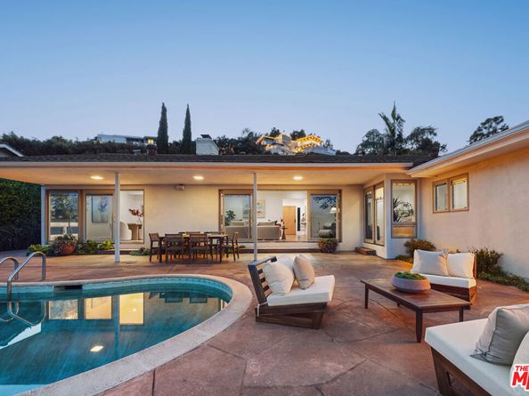 968 Kenfield Avenue, Los Angeles CA 90049