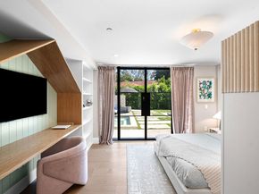 1914 N Laurel Canyon Boulevard, Los Angeles CA 90046