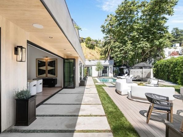 1914 N Laurel Canyon Boulevard, Los Angeles CA 90046