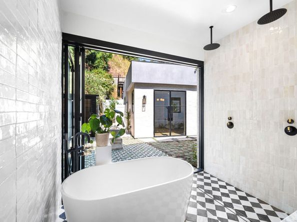 1914 N Laurel Canyon Boulevard, Los Angeles CA 90046