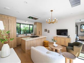 1914 N Laurel Canyon Boulevard, Los Angeles CA 90046