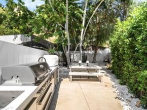 1914 N Laurel Canyon Boulevard, Los Angeles CA 90046