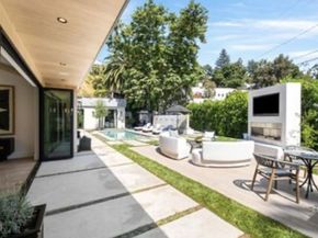 1914 N Laurel Canyon Boulevard, Los Angeles CA 90046