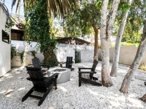 1914 N Laurel Canyon Boulevard, Los Angeles CA 90046