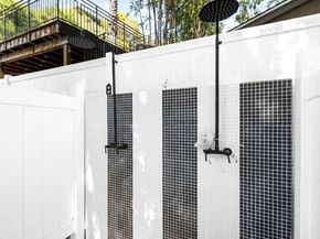 1914 N Laurel Canyon Boulevard, Los Angeles CA 90046