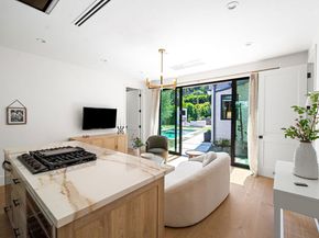 1914 N Laurel Canyon Boulevard, Los Angeles CA 90046