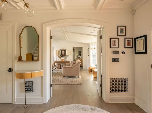 1614 N Fairfax Avenue, Los Angeles CA 90046