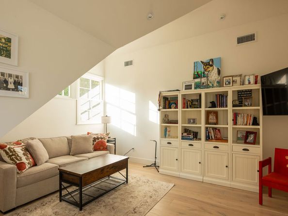 1614 N Fairfax Avenue, Los Angeles CA 90046