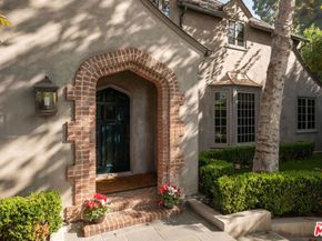 1614 N Fairfax Avenue, Los Angeles CA 90046