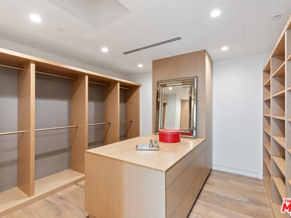 1620 Electric Avenue, Venice CA 90291