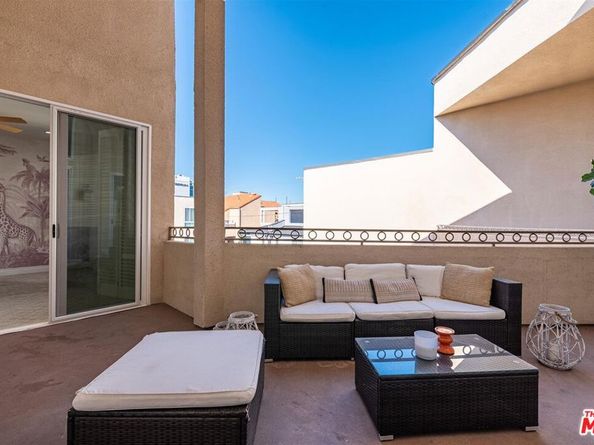 14569 Benefit Street 304, Sherman Oaks CA 91403