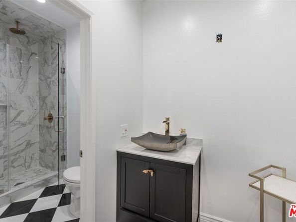 14569 Benefit Street 304, Sherman Oaks CA 91403