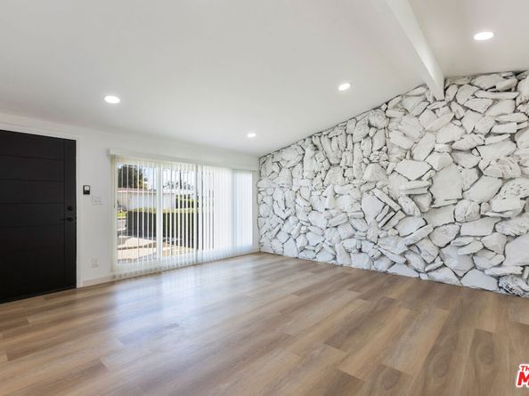 424 Markton Street, Los Angeles CA 90061