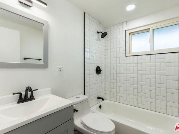 424 Markton Street, Los Angeles CA 90061