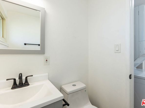 424 Markton Street, Los Angeles CA 90061