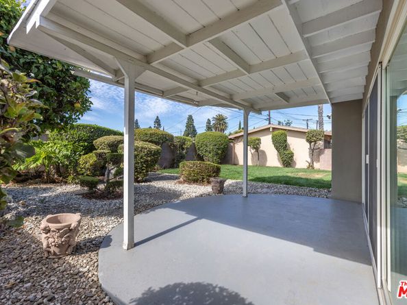 424 Markton Street, Los Angeles CA 90061