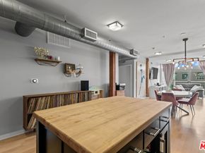 4215 Glencoe Avenue 302, Marina Del Rey CA 90292