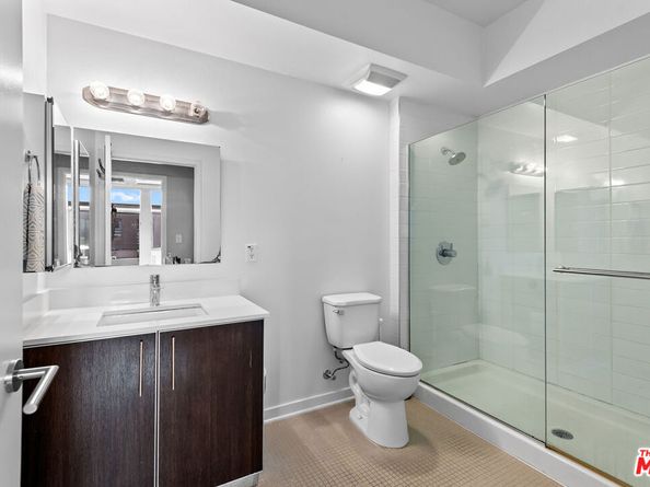 4215 Glencoe Avenue 302, Marina Del Rey CA 90292