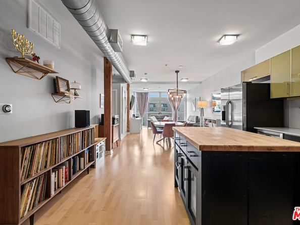 4215 Glencoe Avenue 302, Marina Del Rey CA 90292