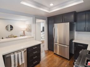 1226 N Kings Road 4, West Hollywood CA 90069