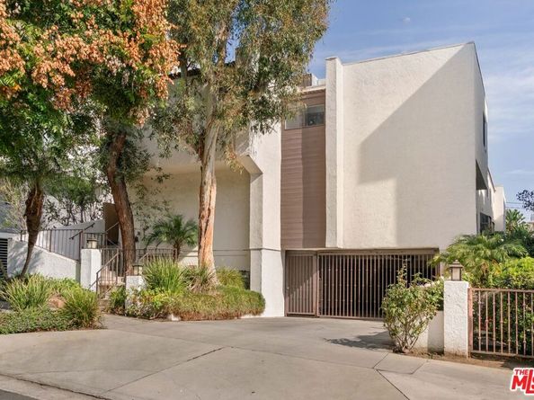 1226 N Kings Road 4, West Hollywood CA 90069