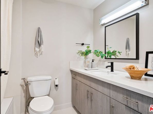 825 E 4th Street 310, Los Angeles CA 90013