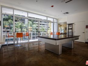 645 W 9th Street 711, Los Angeles CA 90015