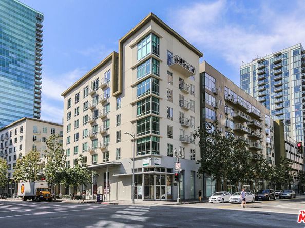 645 W 9th Street 711, Los Angeles CA 90015