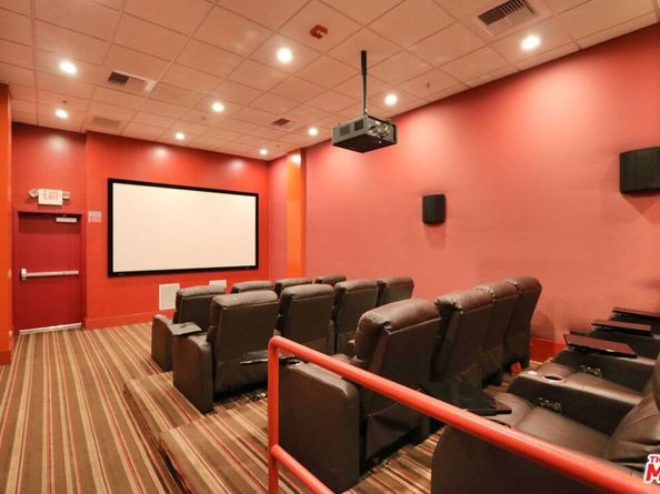 645 W 9th Street 711, Los Angeles CA 90015