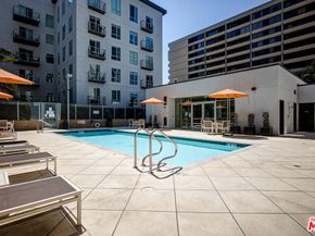 645 W 9th Street 711, Los Angeles CA 90015