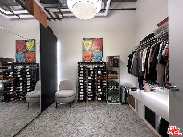 645 W 9th Street 711, Los Angeles CA 90015