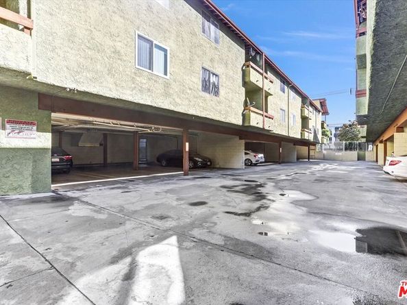 6155 Reseda Boulevard 4, Tarzana CA 91335