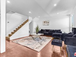 6155 Reseda Boulevard 4, Tarzana CA 91335