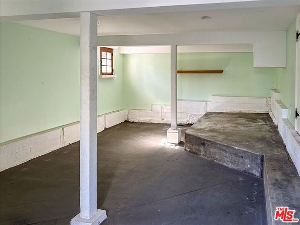 2323 Avon Street, Los Angeles CA 90026