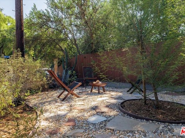 2323 Avon Street, Los Angeles CA 90026