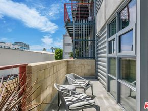 4141 Glencoe Avenue 206, Marina Del Rey CA 90292