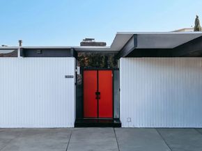 2808 Lambert Drive, Los Angeles CA 90068