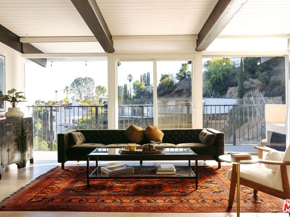 2808 Lambert Drive, Los Angeles CA 90068