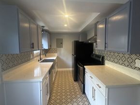 141 W Hillcrest Boulevard 2, Inglewood CA 90301