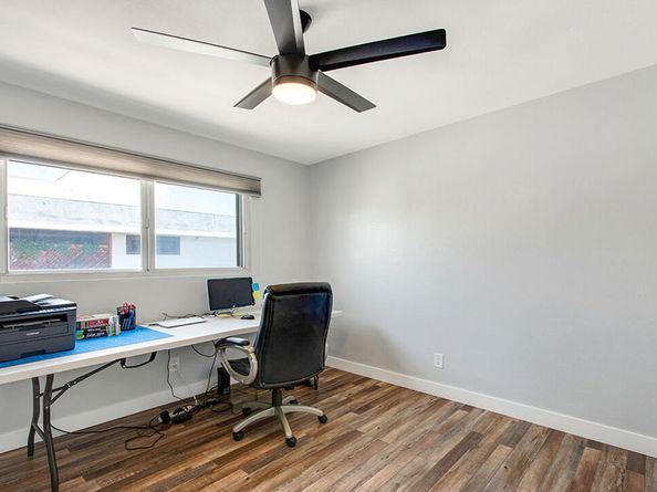 141 W Hillcrest Boulevard 2, Inglewood CA 90301