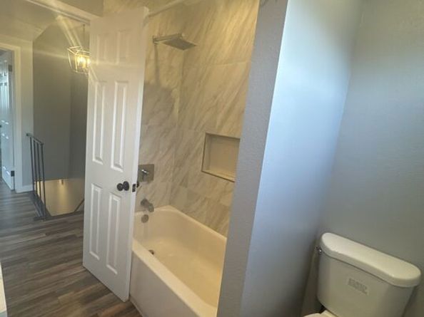 141 W Hillcrest Boulevard 2, Inglewood CA 90301