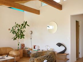 3032 Future Street, Los Angeles CA 90065