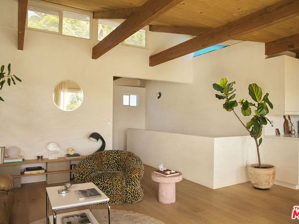 3032 Future Street, Los Angeles CA 90065