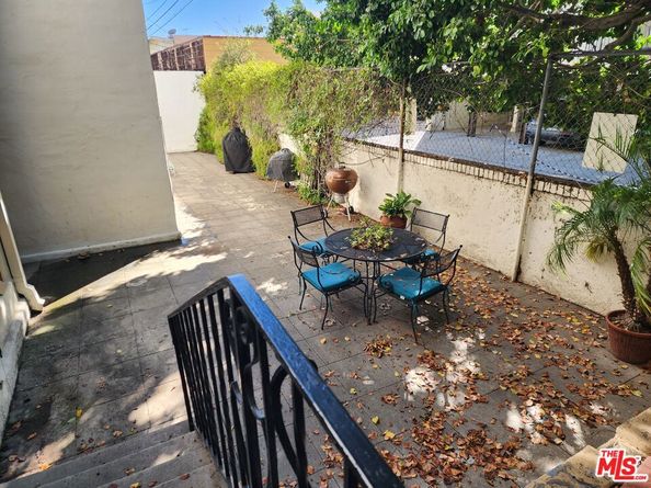 1345 N Hayworth Avenue 206, West Hollywood CA 90046