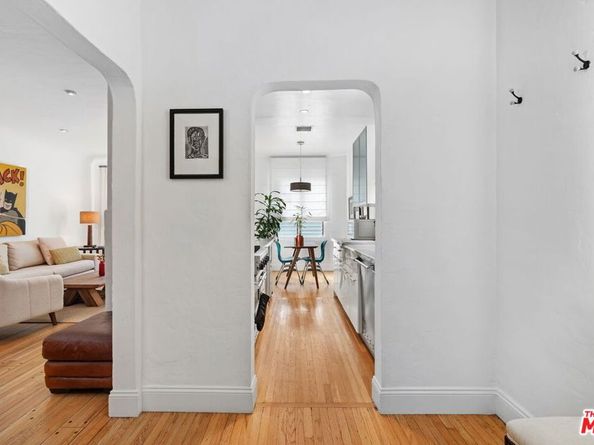 1345 N Hayworth Avenue 206, West Hollywood CA 90046
