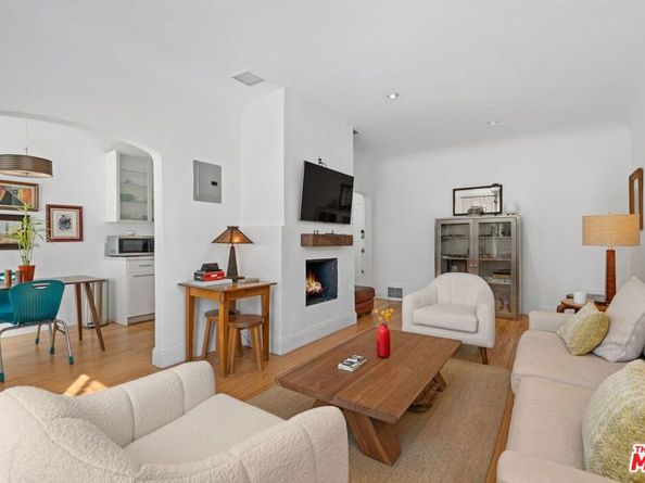 1345 N Hayworth Avenue 206, West Hollywood CA 90046