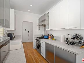 1345 N Hayworth Avenue 206, West Hollywood CA 90046