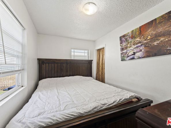 10407 Juniper Street, Los Angeles CA 90002