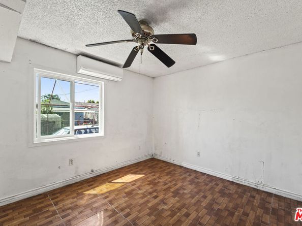 10407 Juniper Street, Los Angeles CA 90002